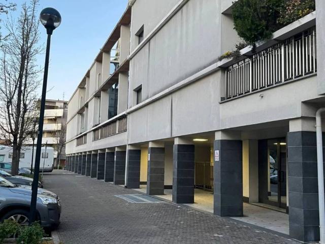 Box in vendita a San Carlo, Monza
