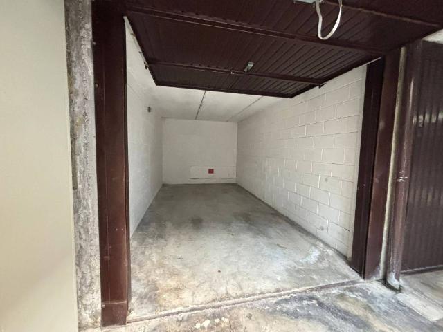 Box in vendita a Regina Pacis, Monza