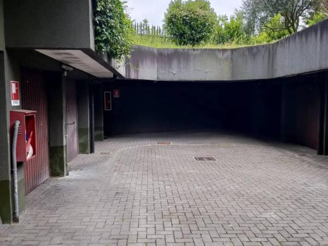 Box in vendita a Triante, Monza