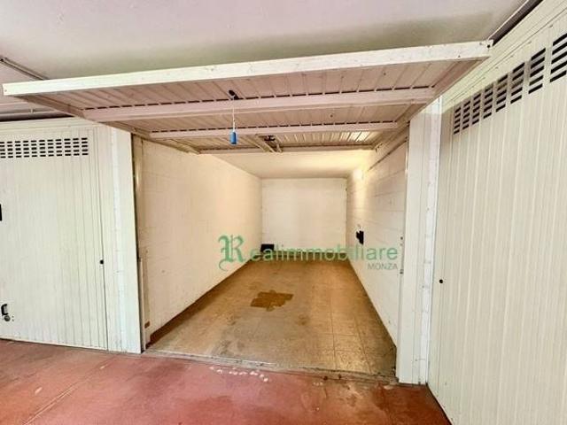 Box in vendita a San Gerardo, Monza