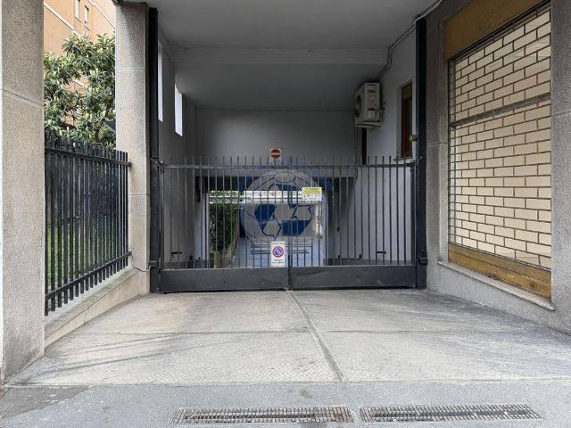 Box in vendita a San Carlo, Monza