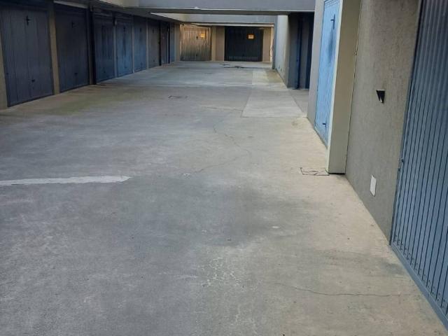 Box in vendita a San Lorenzo, Monza