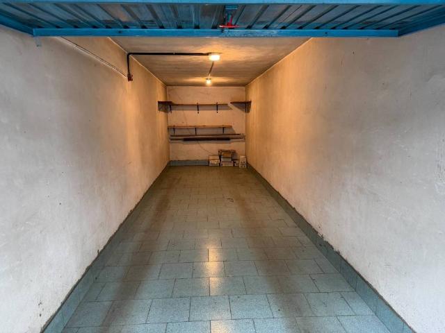 Box in vendita a Cristo Re, Monza