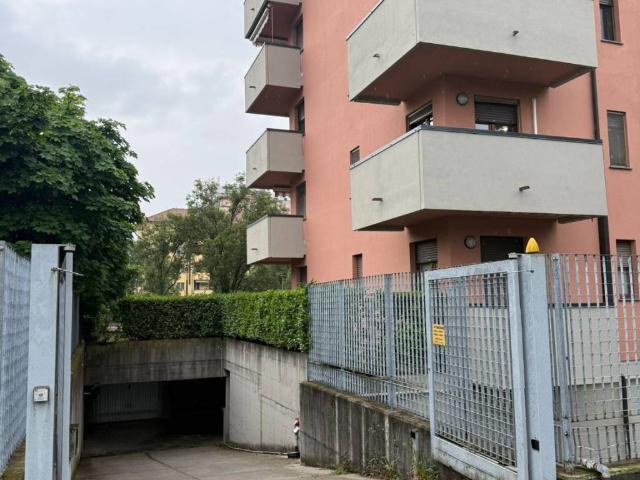 Box in vendita a Cristo Re, Monza