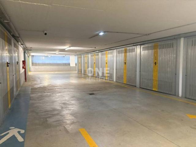 Box in vendita a Sant'Albino, Monza