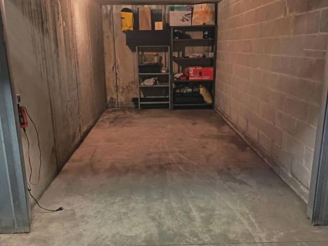 Box in vendita a Muggiò, Lombardia