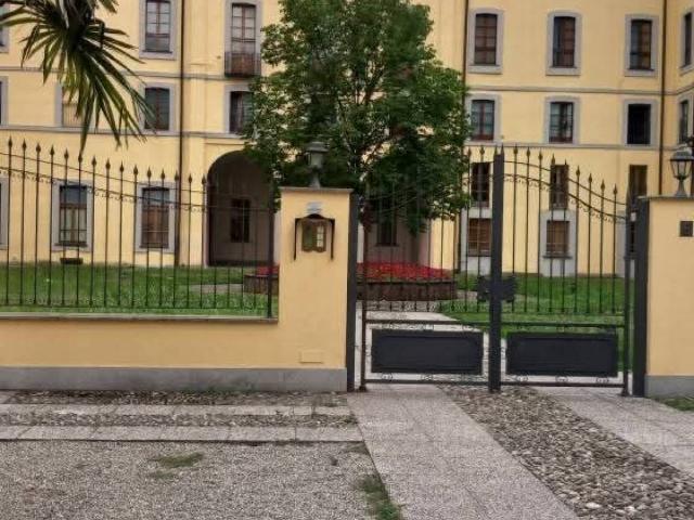 Box in vendita a Muggiò, Lombardia