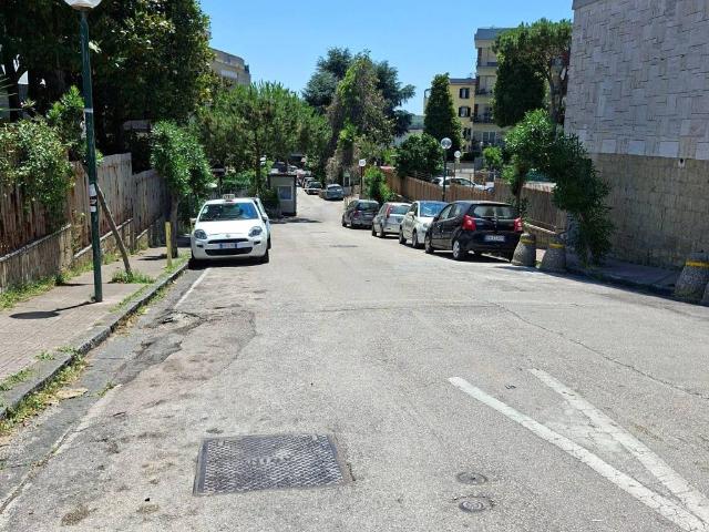 Box in vendita a Municipalità 3, Campania