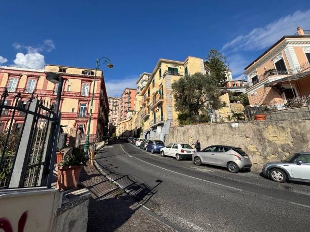 Box in vendita a Napoli