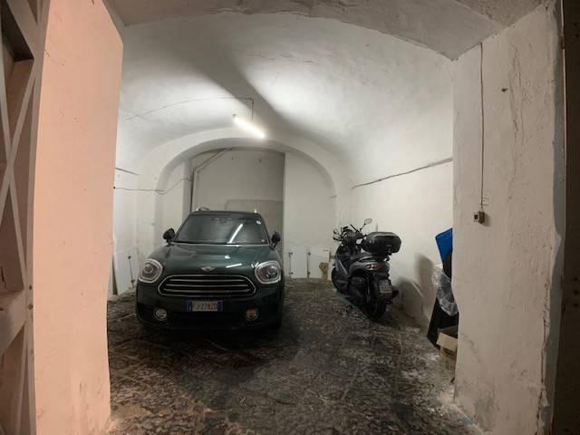 Box in vendita a Municipalità 1, Pizzofalcone