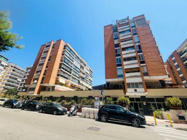 Box in vendita a Napoli