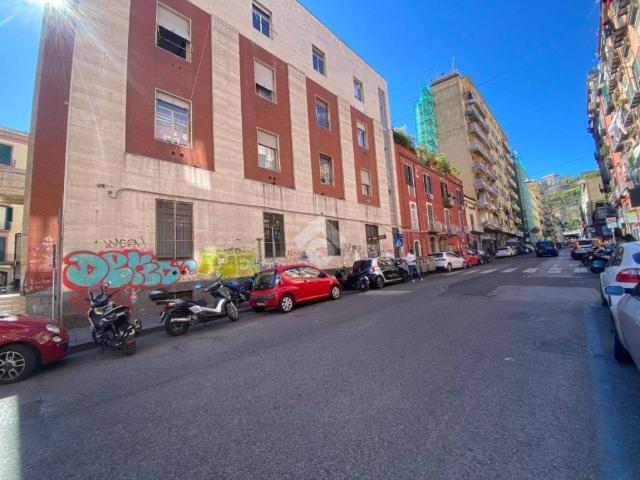 Box in vendita a Napoli