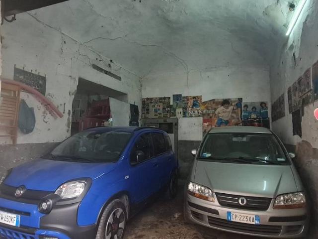 Box in vendita a Napoli