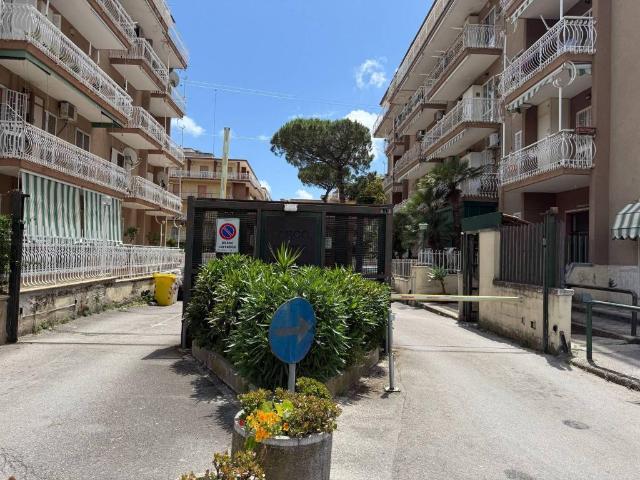 Box in vendita a Camaldoli, Napola