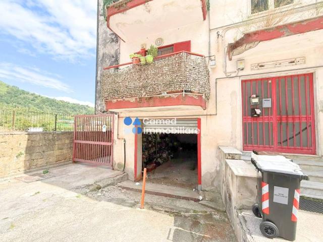 Box in vendita a Camaldoli, Pianura