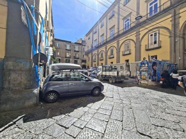 Box in vendita a Municipalità 4, Campania