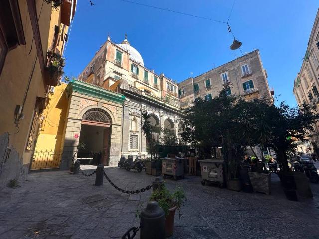 Box in vendita a Napoli