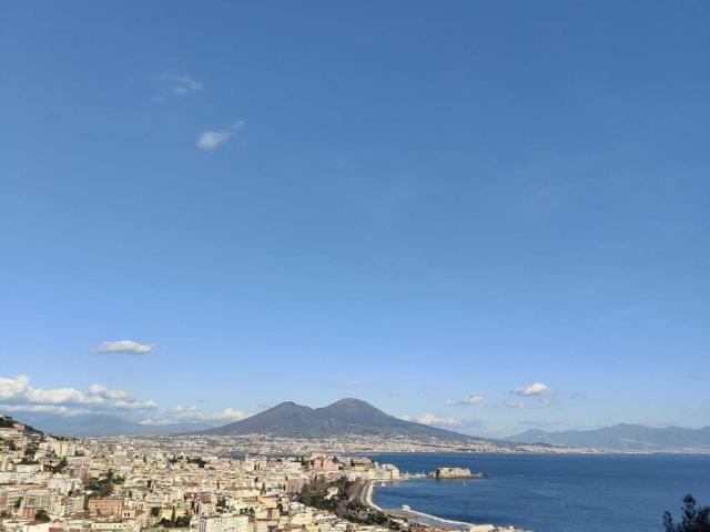 Box in vendita a Napoli