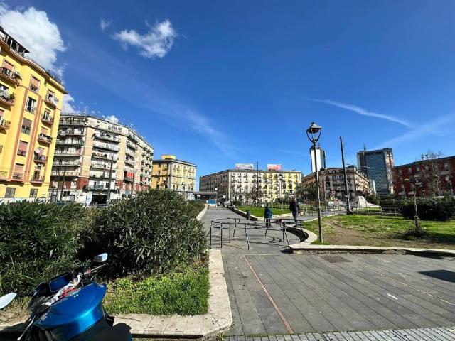 Box in vendita a Municipalità 4, Campania