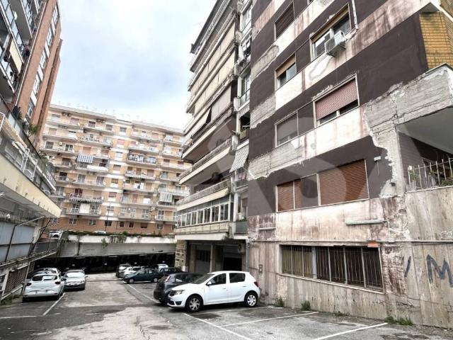 Box in vendita a Municipalità 10, Campania