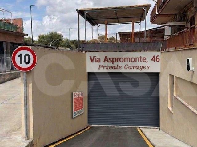 Box in vendita a Municipalità 7, Miano