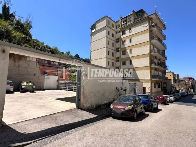 Box in vendita a Municipalità 10, Campania