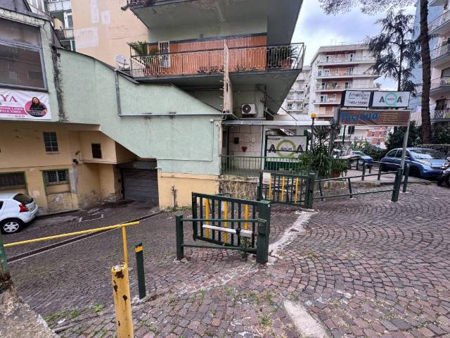 Box in vendita a Stella, Napoli