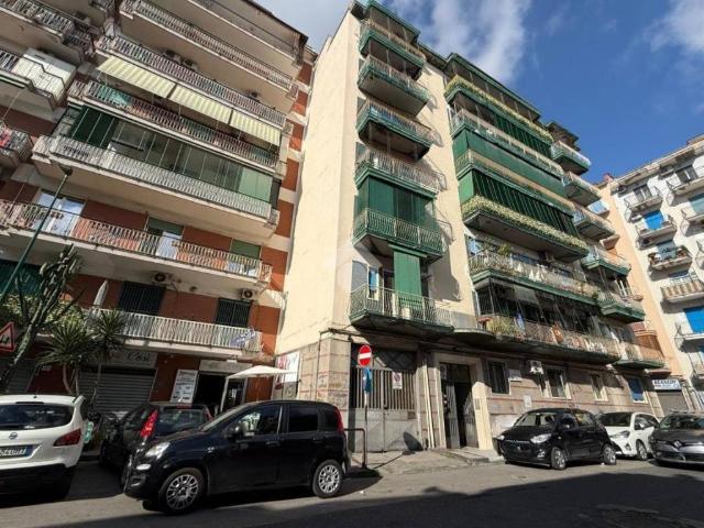 Box in vendita a Municipalità 7, Napola