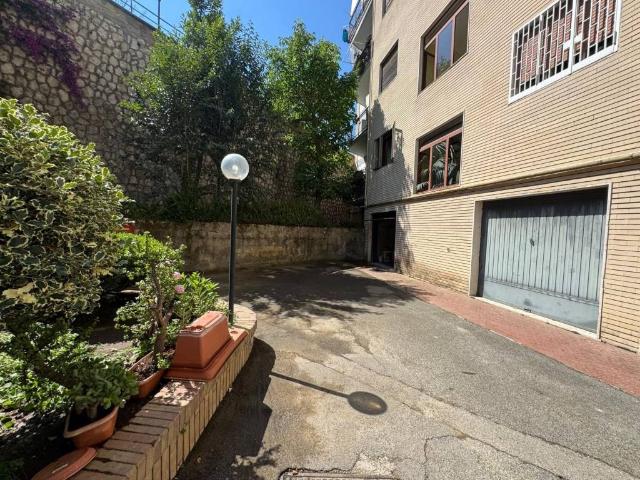 Box in vendita a Municipalità 10, Campania