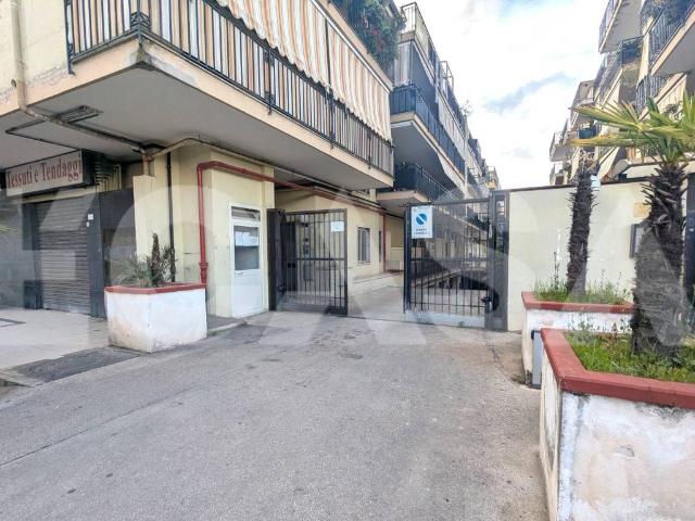 Box in vendita a Napoli