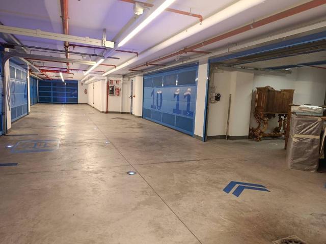 Box in vendita a Municipalità 5, Campania