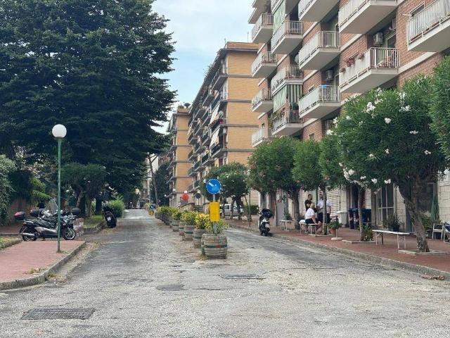 Box in vendita a Municipalità 3, Campania