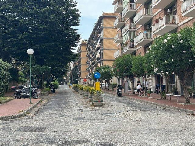 Box in vendita a Municipalità 3, Campania