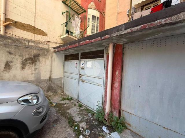 Box in vendita a Municipalità 3, Campania