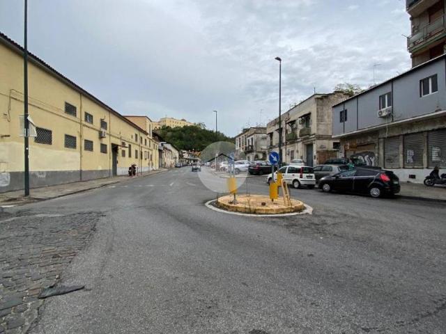 Box in vendita a Napoli