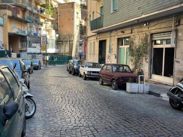 Box in vendita a Municipalità 5, Napola