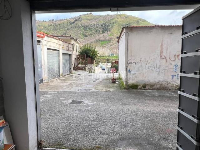 Box in vendita a Camaldoli, Pianura