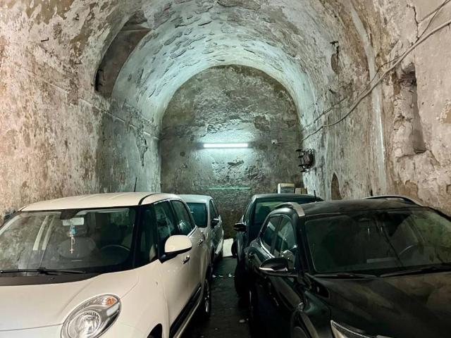Box in vendita a Municipalità 2, Campania