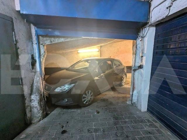 Box in vendita a Napoli