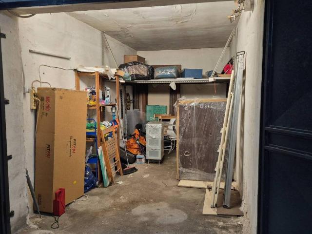 Box in vendita a Municipalità 3, Campania