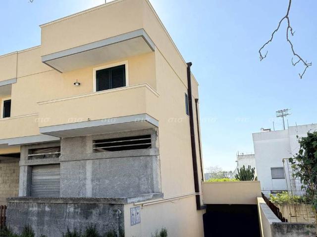 Box in vendita a Puglia, Lecce