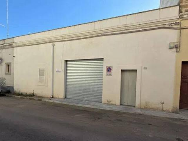 Box in vendita a Puglia, Lecce