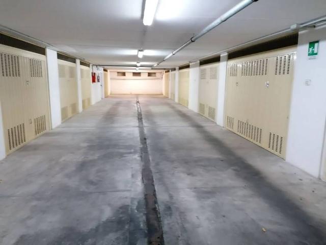 Box in vendita a Puglia, Lecce
