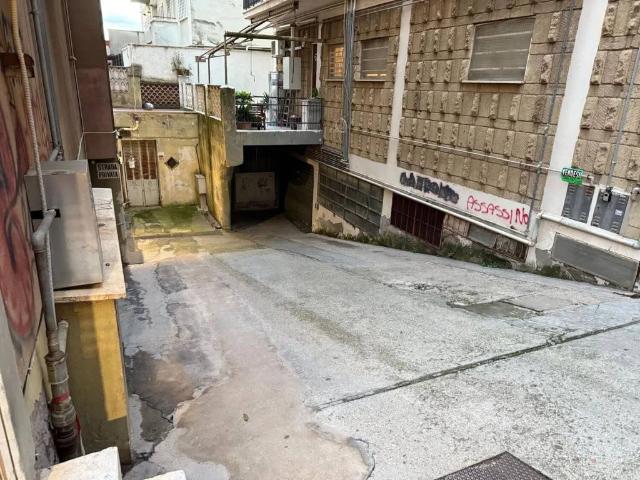 Box in vendita a Borgo Medievale, Roma Capitale