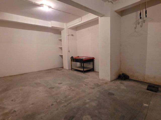 Box in vendita a Borgo Medievale, Roma Capitale