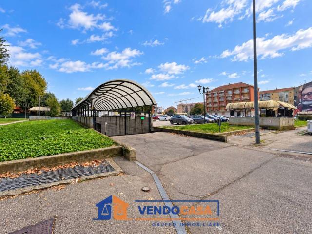 Box in vendita a Nichelino, Torino