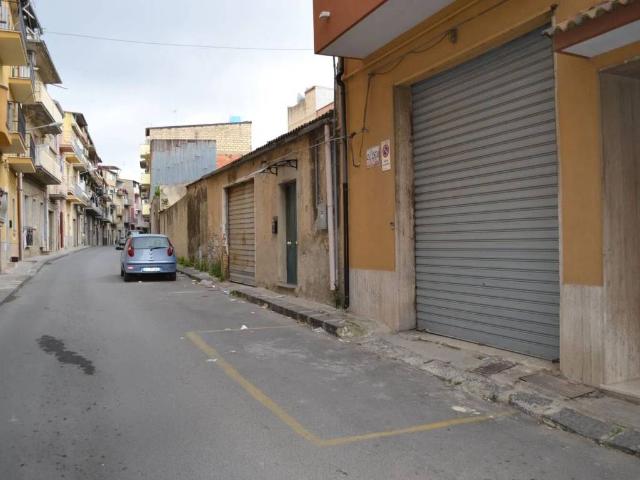 Box in vendita a Niscemi, Sicilia
