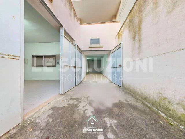 Box in vendita a Puglia, Bari