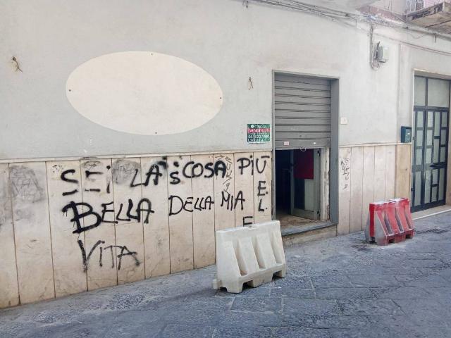 Box in vendita a Nola, Campania