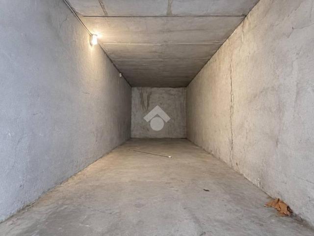 Box in vendita a Nova Milanese, Monza e della Brianza